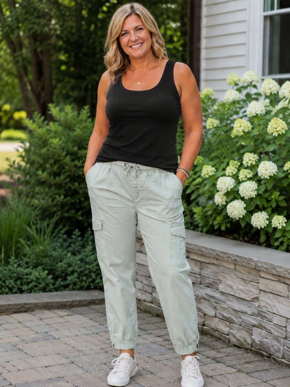 NATURAL REFLECTIONS Elastic Waist Cream w/Light Green Tint Cargo Pants XL